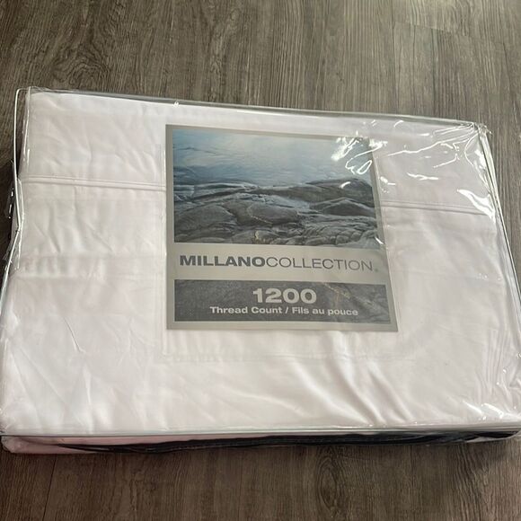 4 Piece Sheet Set- 85% Polyester, 15% Cotton- Double Size, White Color - Picture 1 of 2